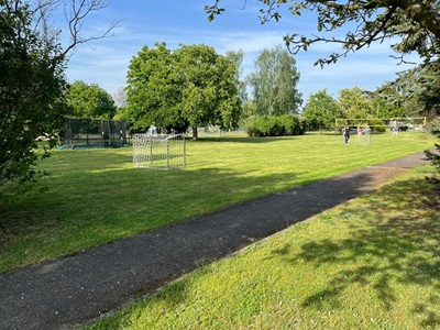 Sportplatz an der Bungalowsiedlung